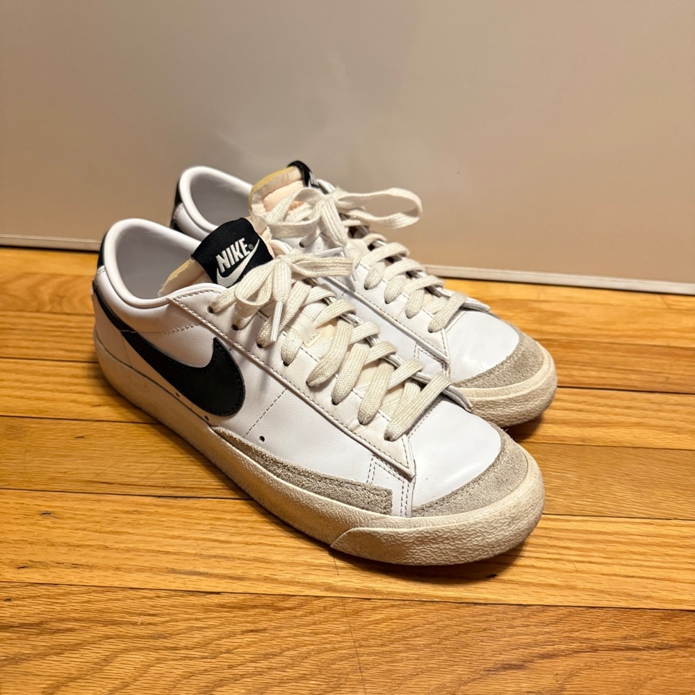 Nike Blazer Low '77 Sneakers